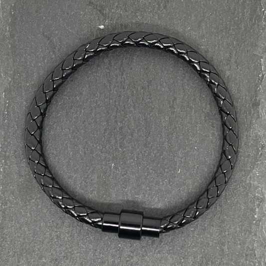 Læderarmbånd med metal magnet lås